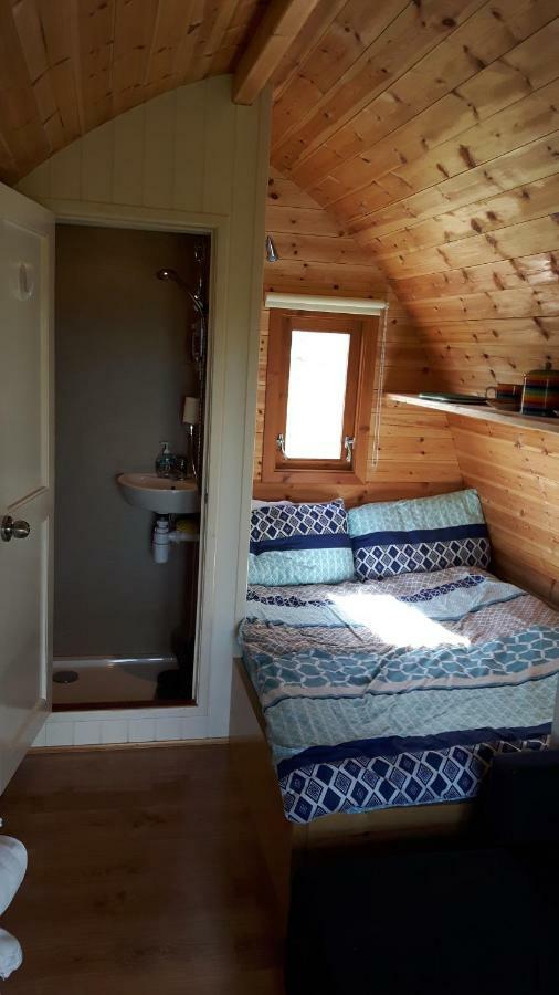 The Rainbow Pod Villa Милтаун Малбей Екстериор снимка